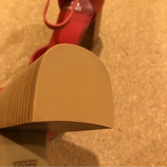 Jeffrey Campbell Star Man Pump in red - Picture 4 of 14